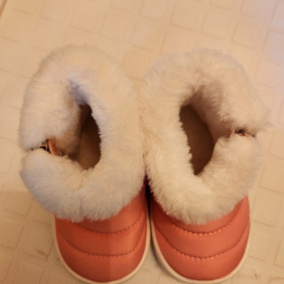 Nwot baby boots - Picture 2 of 7